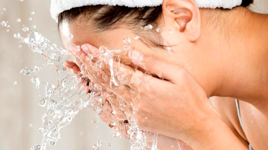 রূপ লাবণ্য বজায় রাখতে ওয়াটার থেরাপির উপকারিতা